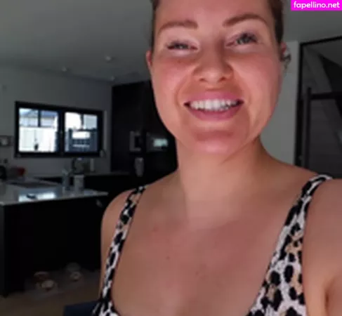 Maren Wolf OnlyFans Thumbnail #e34PWgV4l5