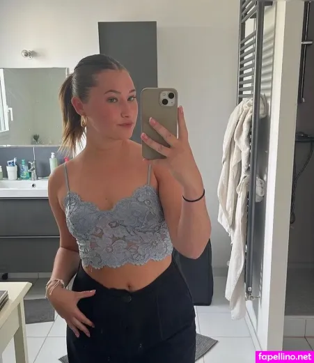 Marevmllrr OnlyFans Thumbnail #l2oPh5Wb8Q