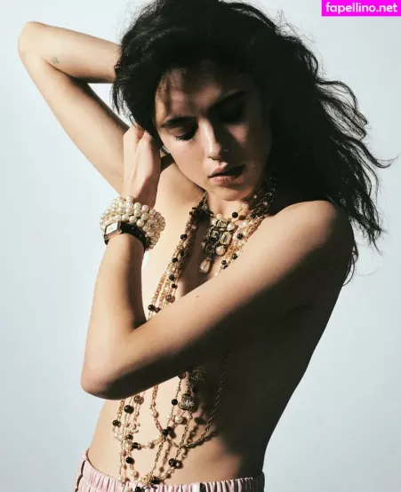 Margaret Qualley OnlyFans Thumbnail #1ji6EfsO7H