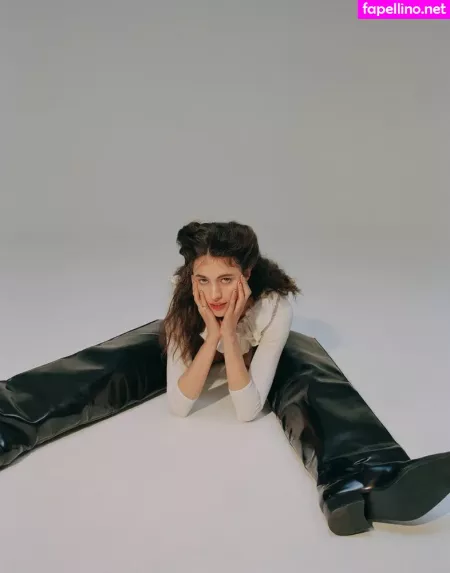 Margaret Qualley OnlyFans Thumbnail #BEvO80iEwj