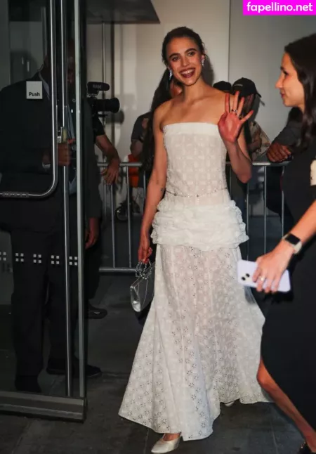 Margaret Qualley OnlyFans Thumbnail #C4ZgRlK1jI