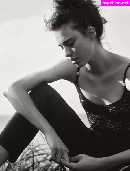 Margaret Qualley OnlyFans Thumbnail #EJKsR49a5B
