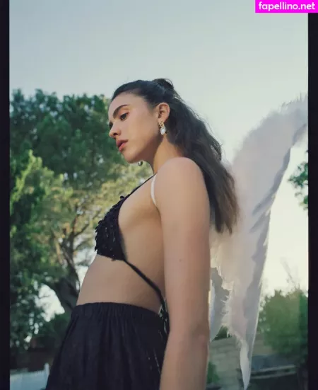 Margaret Qualley OnlyFans Thumbnail #QxyU1cJIQB