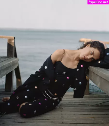 Margaret Qualley OnlyFans Thumbnail #UWRWUTHovl
