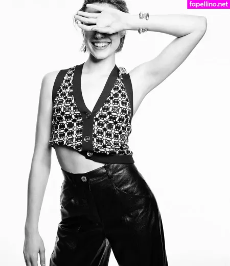 Margaret Qualley OnlyFans Thumbnail #YHWV6yBkoP