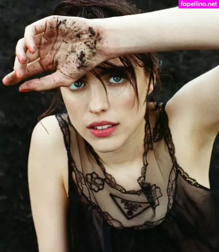 Margaret Qualley OnlyFans Thumbnail #gCtrEuQWbW