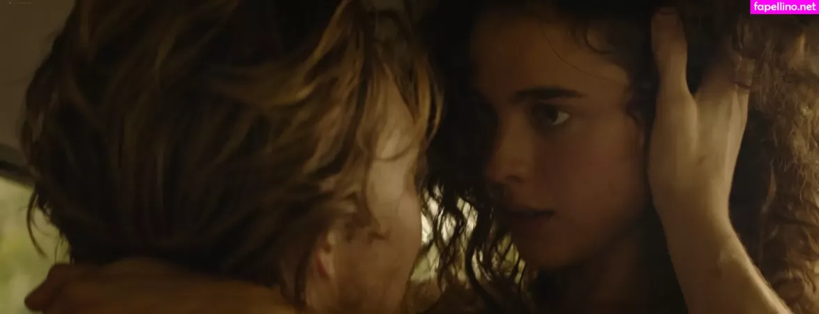 Margaret Qualley OnlyFans Thumbnail #h1GgfgS5kY