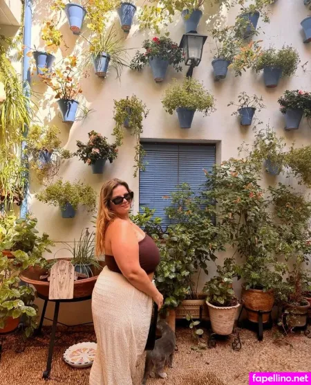 Margarida Vasconceloss OnlyFans Thumbnail #7FGlmmroJc