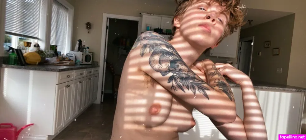 Margo Bones OnlyFans Thumbnail #HIR8iBrH7L