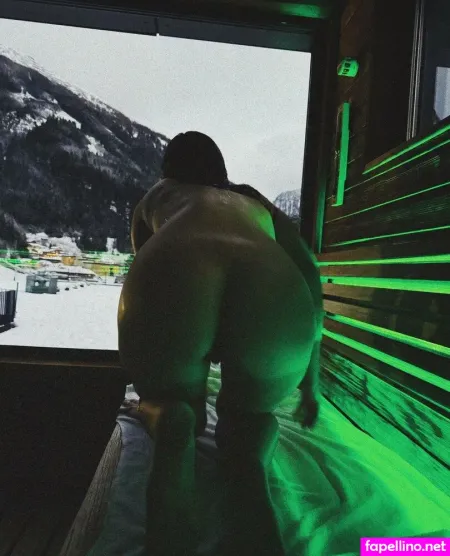 Margo Leevonie OnlyFans Thumbnail #kYEfJLlstV