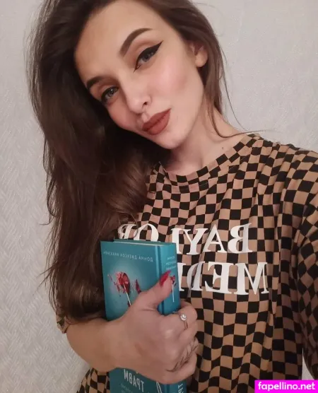 Margomistress OnlyFans Thumbnail #7w9IRkS5aw