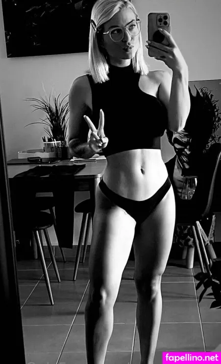 Margot Dulac OnlyFans Thumbnail #1OELsJp0GS