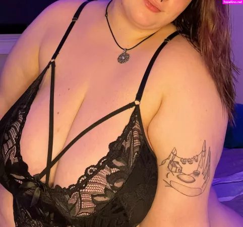 Margot Monroe OnlyFans Thumbnail #wW8eM3pSJe