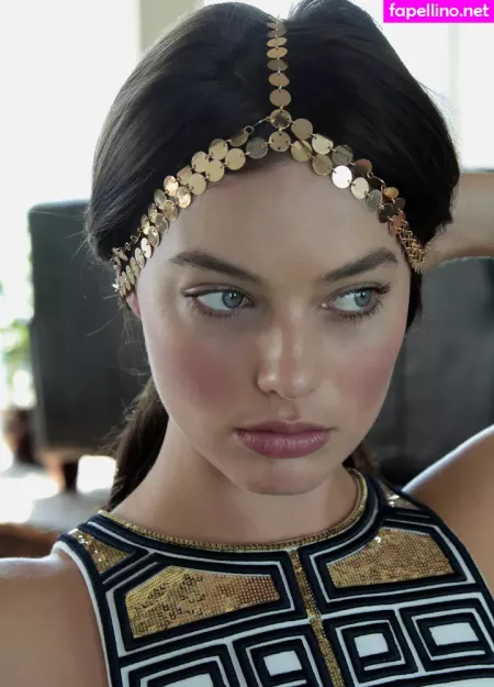 Margot Robbie OnlyFans Thumbnail #7OMsEENqYl