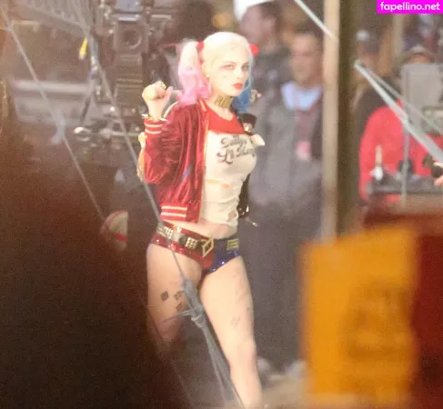 Margot Robbie OnlyFans Thumbnail #zOdwZoYGJt