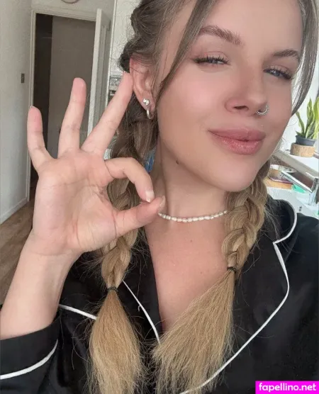 Mari Iso OnlyFans Thumbnail #5LE3ezQOJJ