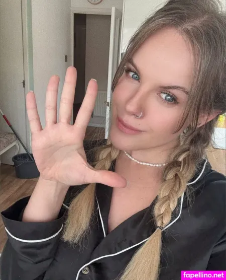 Mari Iso OnlyFans Thumbnail #oUdLOhM1QR