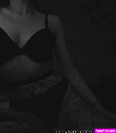 Mari Myr OnlyFans Thumbnail #GW4FhfVvlC