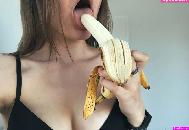 Mari Myr OnlyFans Thumbnail #sF3FR6gS5x