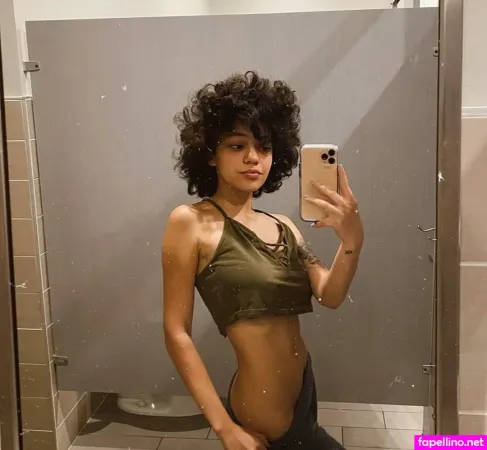 Mari Svel OnlyFans Thumbnail #BzO7DUGCrY