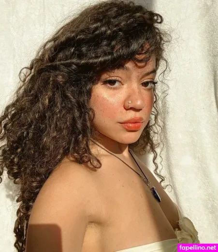 Mari Svel OnlyFans Thumbnail #kcdm8lkyRw