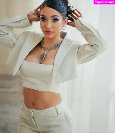 Maria Becerra OnlyFans Thumbnail #zPGFxOWJrn