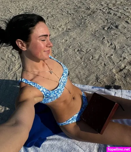 Maria Carvajal Thebuffunicornn OnlyFans Thumbnail #aT4kBdRqiY