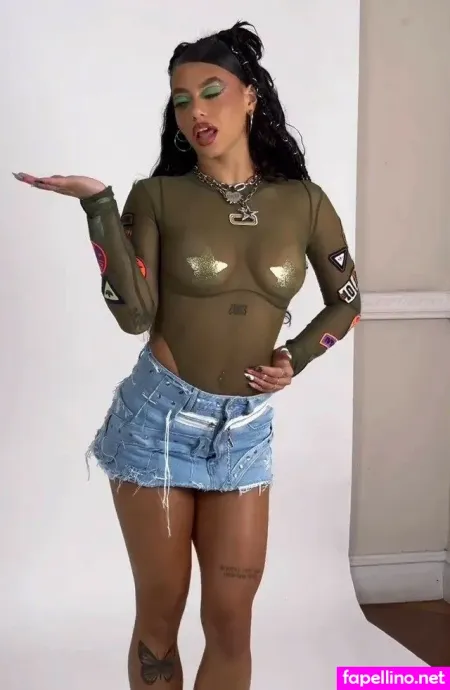 Maria Clara Garcia OnlyFans Thumbnail #hPgMjWGFq9