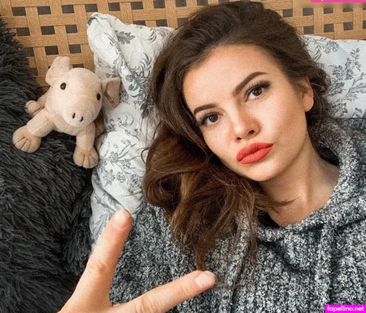 Maria Clara Groppler OnlyFans Thumbnail #djpd2x25OH