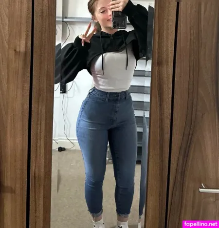 Maria Dascalu OnlyFans Thumbnail #9KNlAZ2qt8