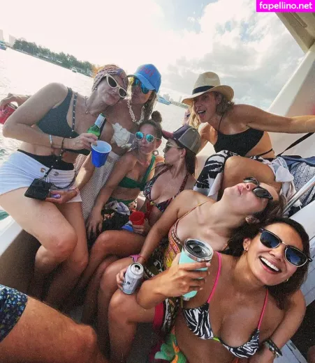 Maria Elisa Camargo OnlyFans Thumbnail #rE4agntTmC