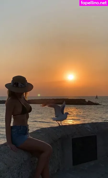Maria Eugenia Suconic OnlyFans Thumbnail #HS7IE0UZDE