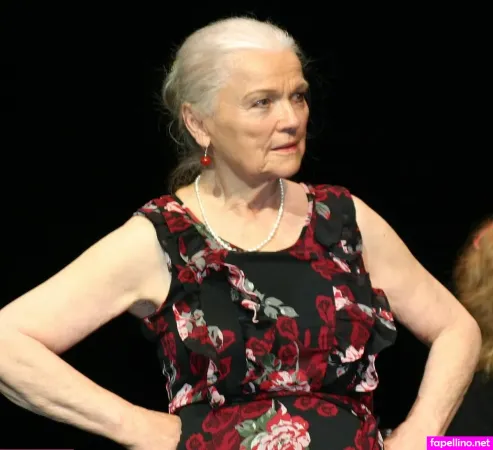 Maria Eva OnlyFans Thumbnail #NWQ5Jath2v