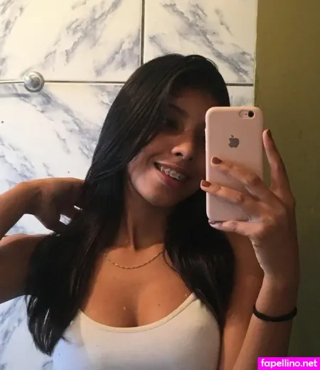Maria Gabriela OnlyFans Thumbnail #87ro5amteI