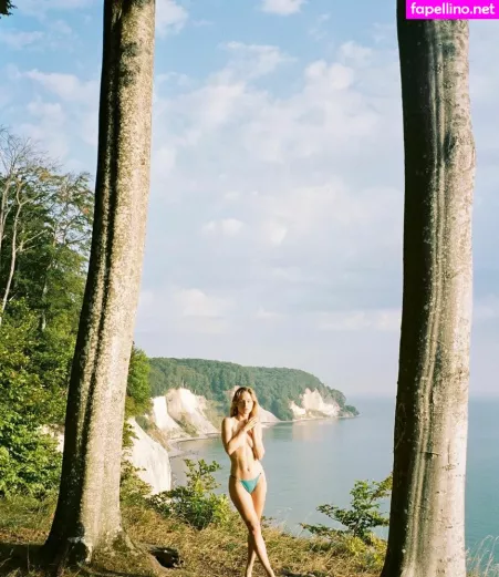 Maria Kn OnlyFans Thumbnail #P6dzUYjbAw