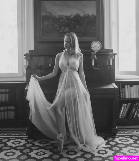 Maria Kompanets OnlyFans Thumbnail #cLm1b6CrAs