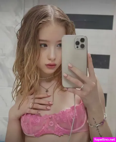 Maria Lovely OnlyFans Thumbnail #UgJ3c578gE