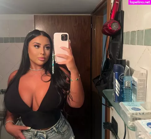 Maria Luisa OnlyFans Thumbnail #rUyxzGC2Ll