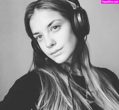 Maria Myskova OnlyFans Thumbnail #AL1ONxYl65