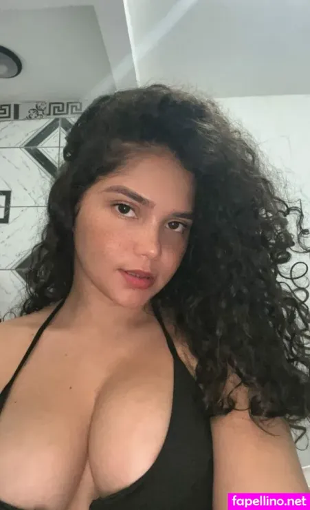Maria Oliveira OnlyFans Thumbnail #9sAcVYINjF