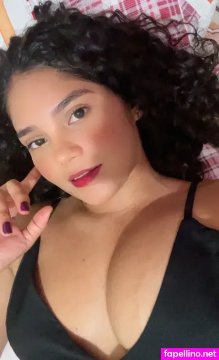 Maria Oliveira OnlyFans Thumbnail #HhNDu1H8Rg