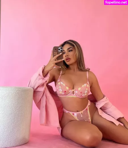 Maria Perez OnlyFans Thumbnail #YG2i2E5syu