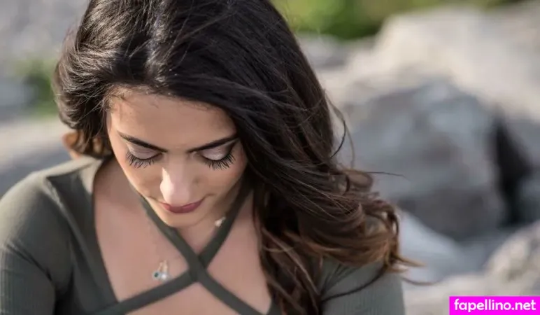 Maria Sharrad OnlyFans Thumbnail #PfzAbBy9Sm