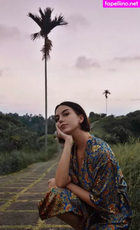 Maria Valero OnlyFans Thumbnail #CnqmaaN8Ju