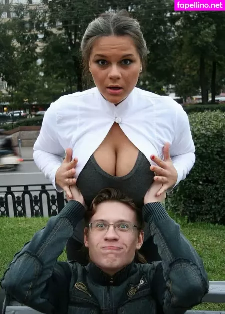 Maria Von Zarring OnlyFans Thumbnail #TCak5LjFnX
