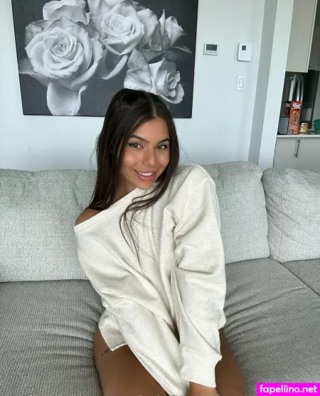 Mariaakk OnlyFans Thumbnail #rR3DZaq36A