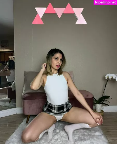 Mariabuns OnlyFans Thumbnail #qcM03rLHqn