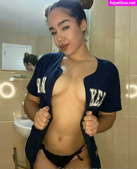 Mariacabello OnlyFans Thumbnail #9eZ08jOYFj