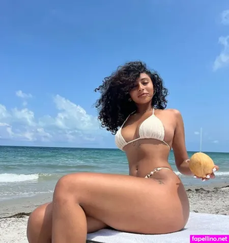 Mariahellie OnlyFans Thumbnail #5i5qDsfieE