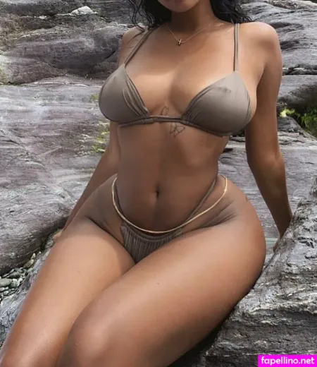 Mariahellie OnlyFans Thumbnail #dwcjmT45aO